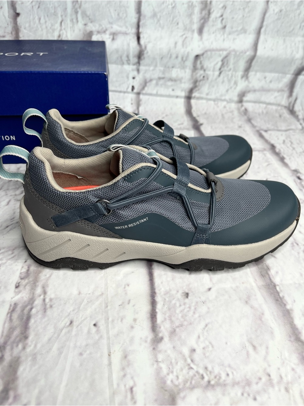 Rockport Women's Xcs Spruce Peak Taupe Slip-On Sneakers size us 7 NIB